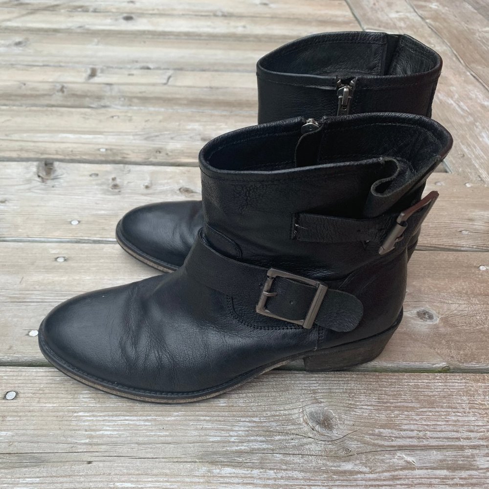 Seychelles Weekender Moto Buckles Leather Boots